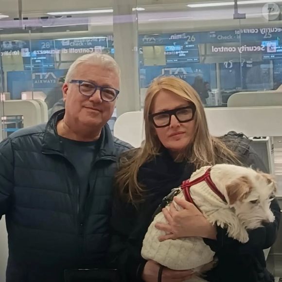 Em suas redes sociais Ilze escreveu: "Chegou a hora das férias, carissimi miei!
A caminho do Brasil, com muita alegria! Pina também adora o calçadão do Leme e as ruas de Geribá..."