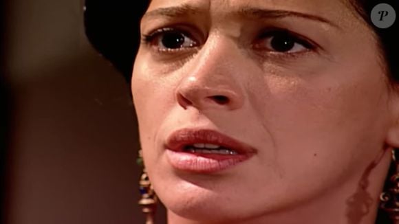 Nascida em 1966, Claudia Raia é da geração que não tinha celular e se divertia nas ruas