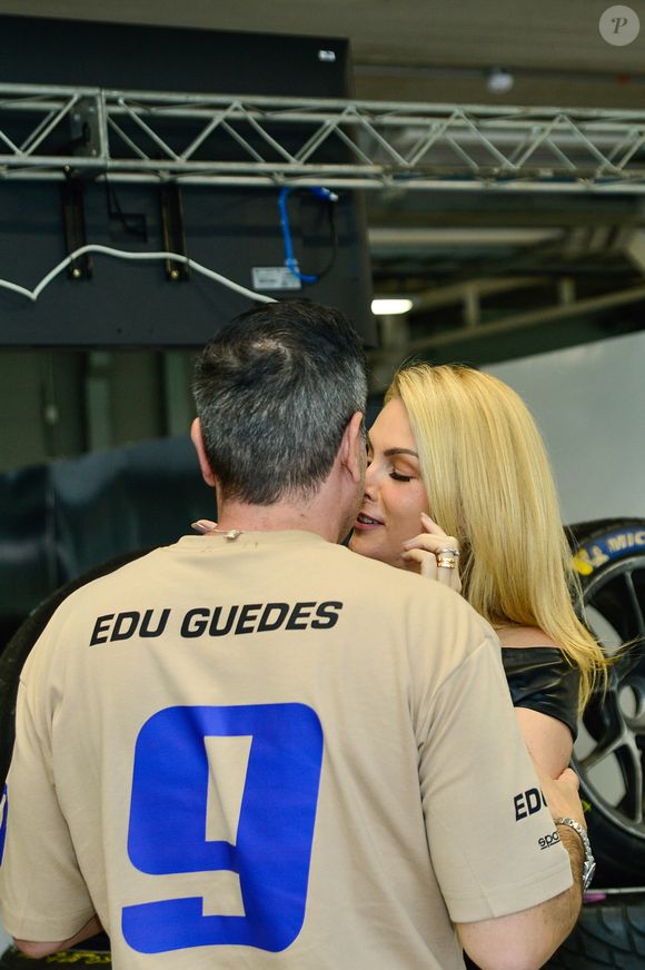 Ana Hickmann e Edu Guedes se beijaram antes de corrida em SP
