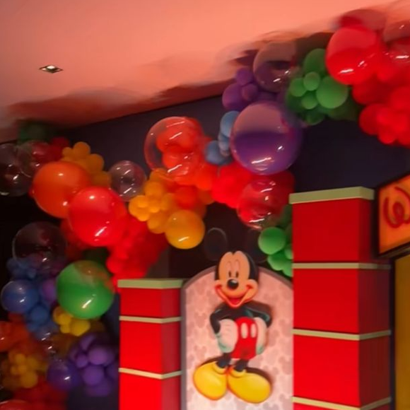 Decoração do aniversário de Maria Alice foi inspirada no universo Disney
