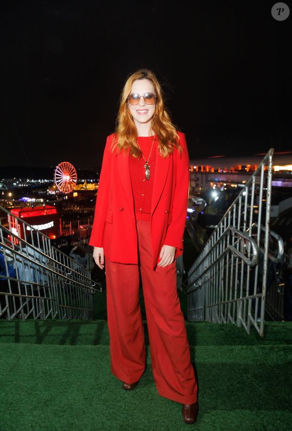 Sophia Abrahão preferiu o look all red para o The Town 2025
