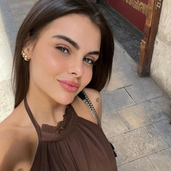 Amanda Kimberlly utilizou o X, antigo Twitter, para pedir o fim dos ataques a ela e à filha, Helena, fruto do affair relâmpago com Neymar