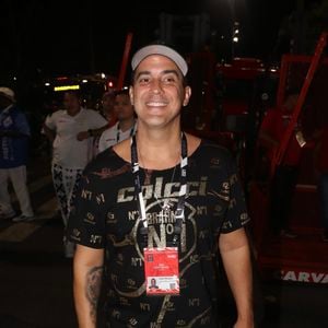 André Marques esteve presente na Sapucaí nesta terça-feira (04) de Carnaval.