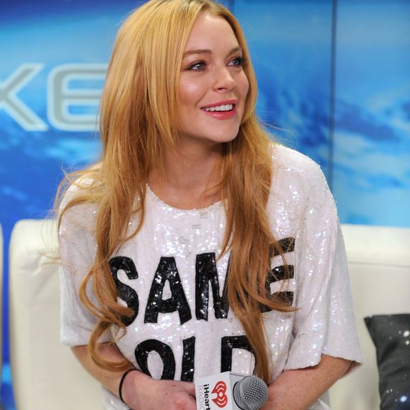 2013: Lindsay Lohan esbanja beleza em um evento de uma rádio nos EUA