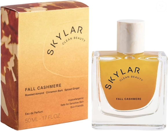 Fall Cashmere (Skylar) 50ml | R$ 523,42 - com um acorde quente e envolvente, a fragrância abre com amêndoa e gengibre, trazendo um toque levemente picante e adocicado