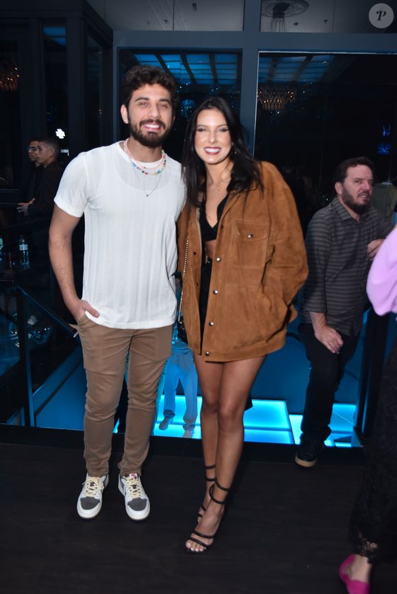 "Cara, eu acho que tem coisas que não fazem mais parte da minha vida, né? A gente tem que entender isso de que não faz parte, a história virou e tá bem na cara", disparou Gustavo Mioto