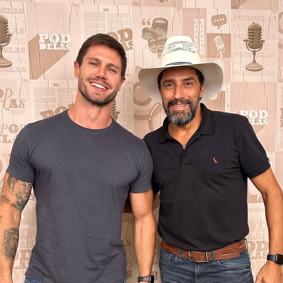 Jonas Sulzbach e Alberto Cowboy participaram do ‘PodDelas’ nesta terça-feira (28)