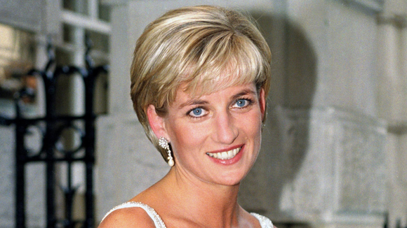 Por que a princesa Diana sempre manteve o cabelo curto? Cabeleireiro de Lady Di, responsável por criar o corte em 1990, revela que a escolha tinha um motivo muito estratégico