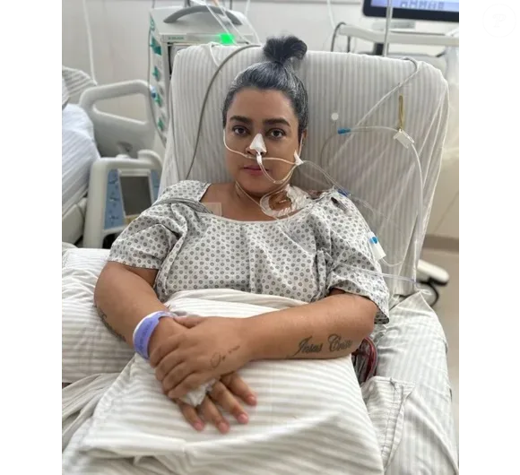 Preta Gil foi internada para realizar exames e tomar medicações, que, pelo fato de ela ser uma paciente oncológica, só podem ser feitos no hospital