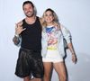Dado Dolabella estava com Wanessa Camargo em um bar com a presença dos famosos do 'Dança'