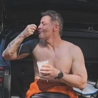 Como ele cresceu! Filho de Sandy e Lucas Lima, Theo aparece em foto rara do cantor e web reage após separação: 'Mudanças fazem bem'