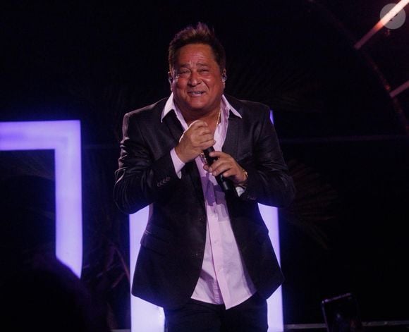 Leonardo tranquilizou sobre seu estado de saúde, com o seu bom humor já característico: ‘Tive uma gastroenterite, caganeira, desidratei, deu câimbra nas minhas pernas’