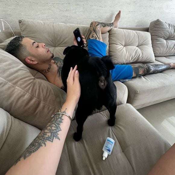 Vídeo de Any Awada com MC Tuto gera críticas e comentários afiados na web