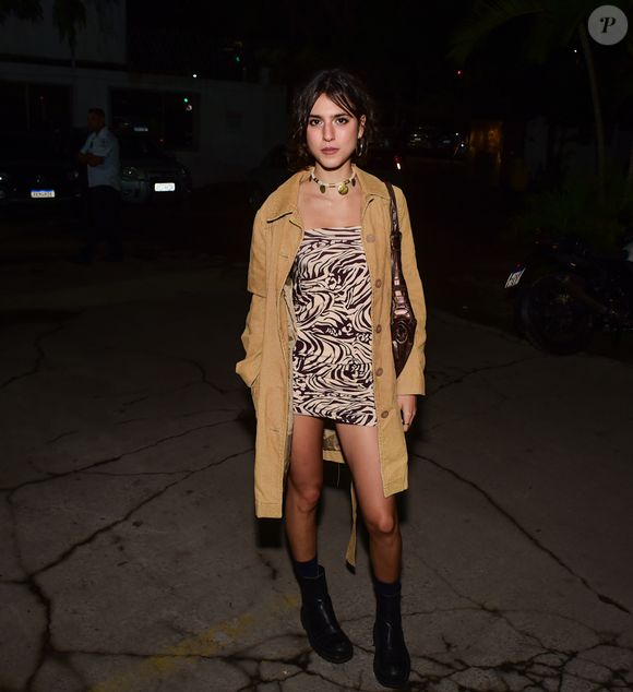 Flora Camolese em festa de confraternização da novela 'Dona de Mim', da TV Globo