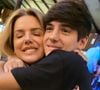 Mari Alexandre emocionou os seguidores com uma declaração de amor ao filho, Záion, de 17 anos