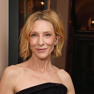 Elegante, funcional e fácil de manter, o bob escandinavo representa uma nova fase dos cortes de cabelo femininos. A tendência aposta em acabamento limpo, movimento suave e um visual chic que promete dominar a estação; confira visual do cabelo de Cate Blanchet