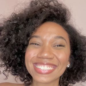 Após assistir 'Vale Tudo' e 'Dona de Mim', Victoria ficou mais animada para ter cabelo curto