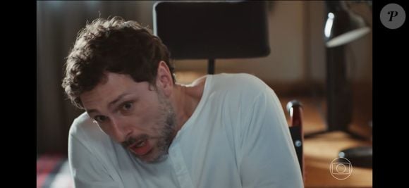 Odete Roitman (Debora Bloch) choca César (Cauã Reymond) com a maneira que trata Leonardo (Guilherme Magon) na novela 'Vale Tudo' capítulo de 1º de outubro de 2025, quarta-feira