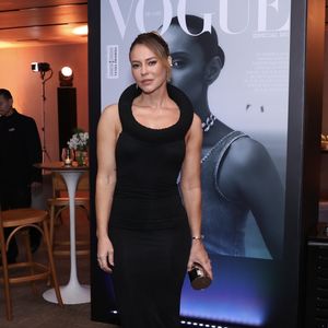 Paolla Oliveira prestigiou a festa da colega de 'Vale Tudo'