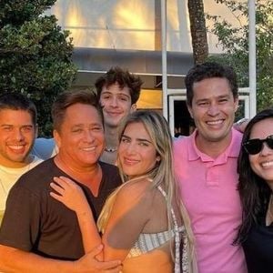 Além de Pedro Leonardo, o sertanejo é pai de Monyque Isabella, Jéssica Beatriz Costa, Zé Felipe, Matheus Vargas e João Guilherme