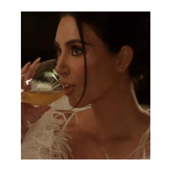 Em 'Tudo é justo', personagem de Kim Kardashian fica apavorada com atitude de Cauã Reymond: “Acha que não estou com medo? Alguém tentou me matar”, dispara a personagem.