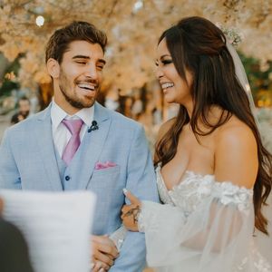 Guilherme Leonel anunciou nesta segunda-feira (12) o fim de seu casamento com Carol Nakamura, com quem estava casado desde 2020