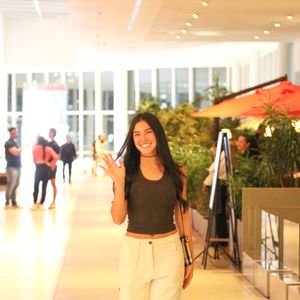 Duda Guerra esbanjou sorriso e carisma após terminar romance com Benício Huck