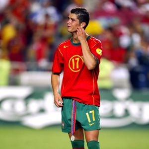 Antes da fama, CR7 passava fome e dependia da solidariedade de funcionárias do McDonald’s; hoje, o craque retribui com reconhecimento público