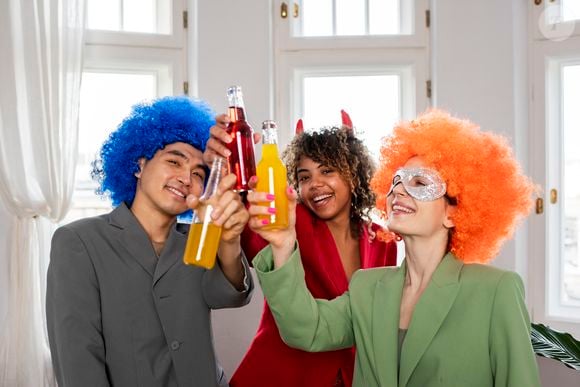 Ponto facultativo não garante folga para todos. Entenda como funcionam as regras do Carnaval no Brasil