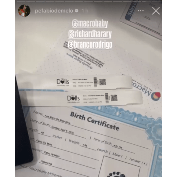 Durante uma viagem aos EUA, o Fábio de Melo mostrou detalhes da adoção da bebê reborn, revelando até mesmo a certidão de sua boneca.