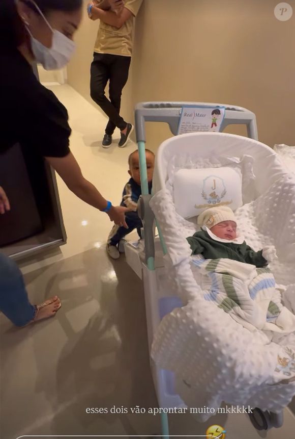 João Gomes mostrou o encontro de seus dois filhos