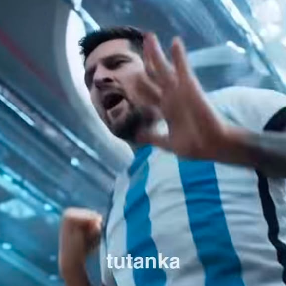 Messi virou protagonista de um vídeo criado por IA inspirado em Danceteria. A brincadeira viralizou e ganhou repost de Madonna