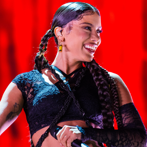 O dia mais equilibrado de 2026 para Anitta: fãs da cantora têm dois motivos incríveis para comemorar