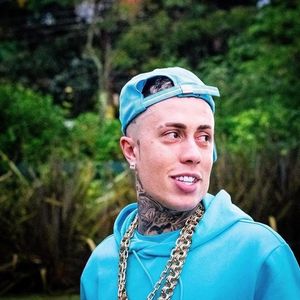 MC Daniel começou a ostentar cada vez mais, algo comum no cenário do funk