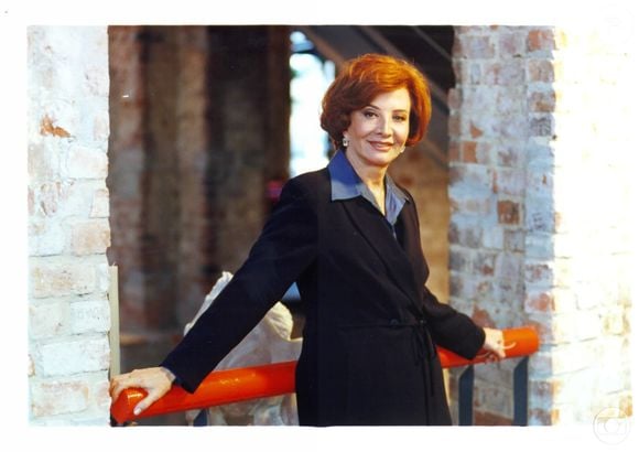 Gloria Menezes acumula papeis marcantes como a Marta na novela 'Torre de Babel', de Silvio de Abreu, em 1998