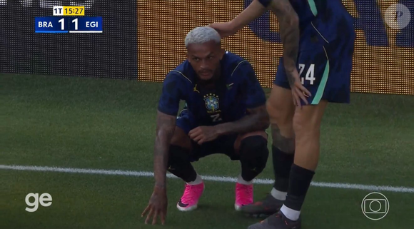Choro no banco, saída mancando e exames marcados: Wesley vive horas decisivas após lesão sofrida no último compromisso do Brasil antes da Copa do Mundo