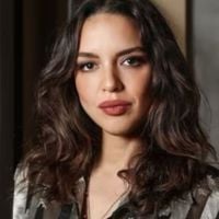 Quem é Irmak da novela 'Coração de Mãe'? Meriç Aral surpreende: longe da irmã vilã de Karsu, atriz tem casamento com astro turco e outra profissão