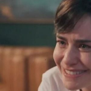 Samira (Fernanda Vasconcellos) descobre que Lena esteve com Joélly.