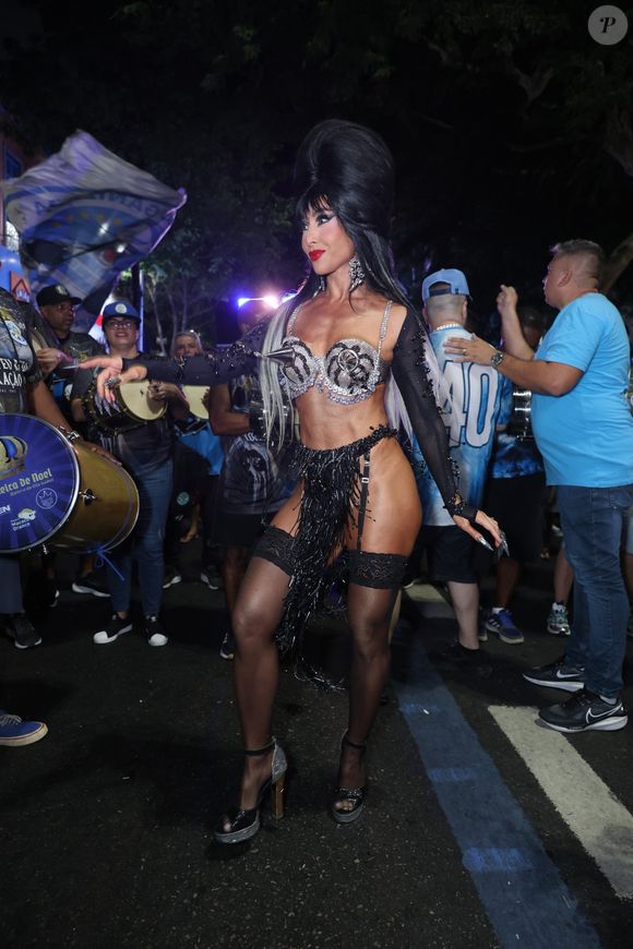 Sabrina Sato e suas fantasias icônicas: uma nova lenda do Carnaval!