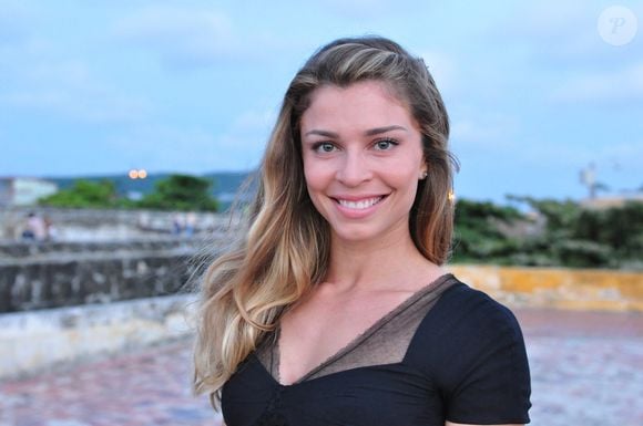 Grazi Massafera em foto durante gravação de novela na Globo: atriz faz 44 anos em 28 de junho de 2026