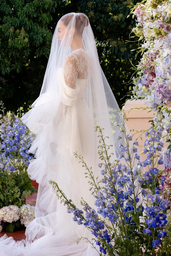 Giovanna Lancellotti também garantiu que 'esse vestido é um sonho'