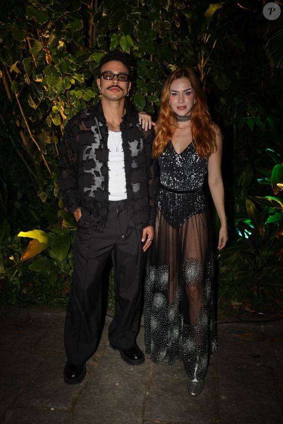 Baile da Arara 2026: Sophia Abrahão e Sérgio Malheiros também apostaram em tons mais escuros