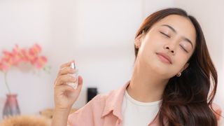 Do floral ao oriental: 6 perfumes femininos importados com cheiro de rica que valem cada parcela