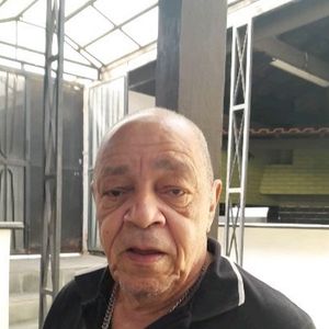 Produtor Bira Haway ganhou homenagem do grupo Molejo após sua morte, aos 74 anos: 'Perdemos quem mais acreditava em nós: nosso paizão, nosso guia, nosso mestre, produtor e diretor'