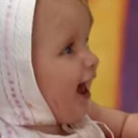 Há 22 anos, essa bebê esbanjava fofura em clipe do Gugu e nem iria imaginar que causaria polêmica por conta do corpo magro. Reconhece?