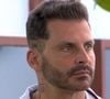 Henri Castelli é milionário? Fora do 'BBB 26' e em passeio de barco, ator reage a rumor: 'Se procurar na minha conta...'