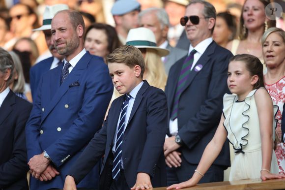 Ao lado do príncipe William e da irmã Charlotte, George rouba a cena em Wimbledon e mostra que já entende o papel que vai ocupar na realeza