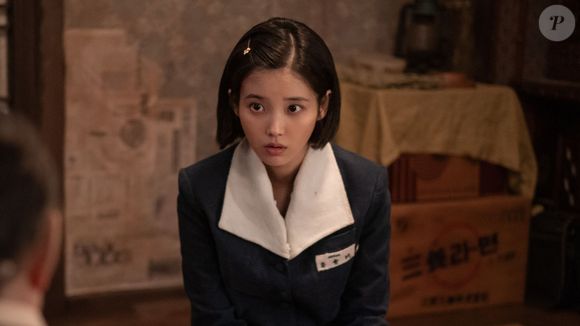 Ae-sun sempre gostou de usar grampos desde a infância, mas os deixou após a morte de Gwan-sik, que se certificava que ela sempre teria modelos para usar