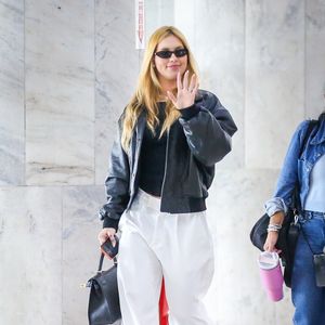 Esse aerolook elegante e minimalista é a aposta de Virgínia Fonseca em dia de compromissos