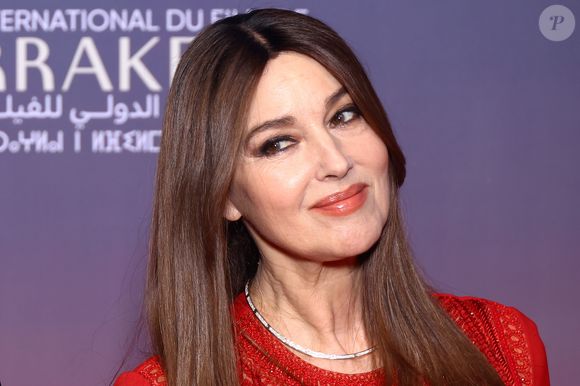 Bellucci já recebeu prêmios como o David di Donatello, o Globo de Ouro italiano (Globo d’oro) e o Nastro d’Argento. Além do cinema, foi embaixadora de marcas como Cartier e Dior, trabalhou no teatro, com destaque para a peça "Letters and Memoirs", sobre Maria Callas, e fez TV, como na série "Mozart in the Jungle"